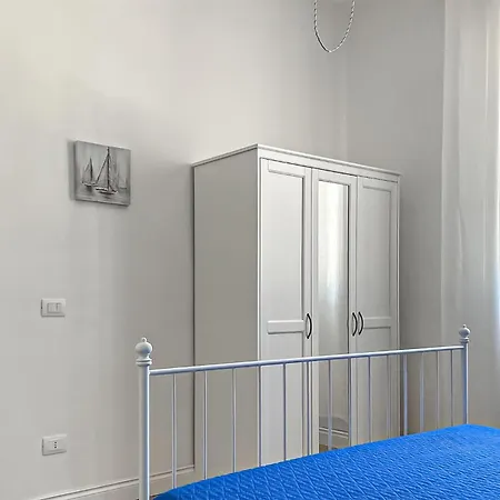 Mirtomore-polpo Apartment